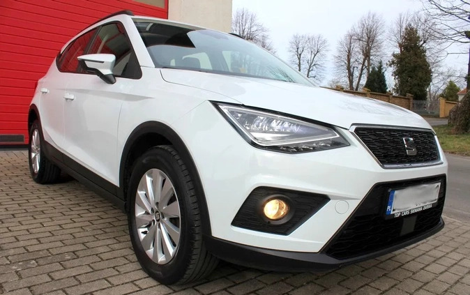 Seat Arona cena 69900 przebieg: 136000, rok produkcji 2018 z Pieszyce małe 742